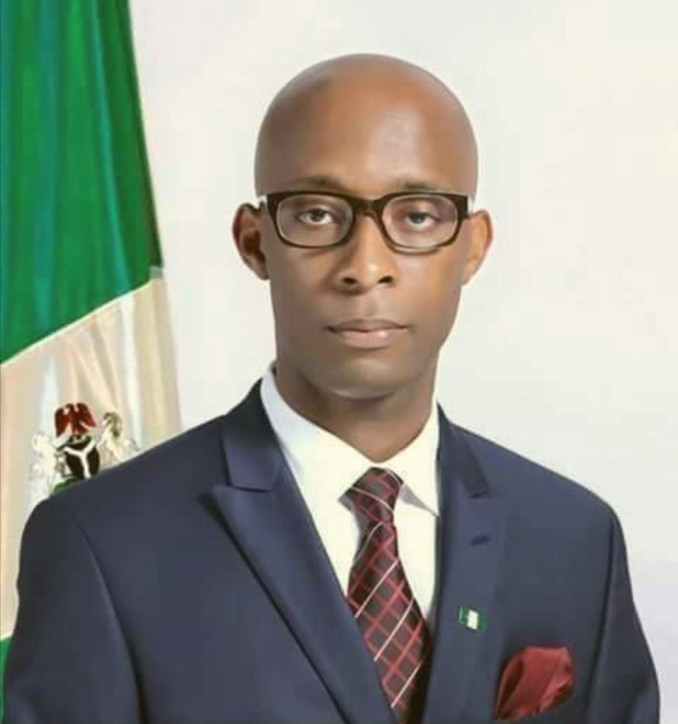 Rt. Hon. (Barr. ) Onofiok Luke, drumming the need for political Unity